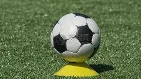 杨瀚森22+15力挽狂澜，青岛男篮末节逆袭新疆，齐麟贡献15+6助力逆转