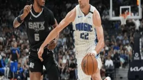 巴甲赛事解读：科里蒂巴对弗鲁米嫩塞比分预测